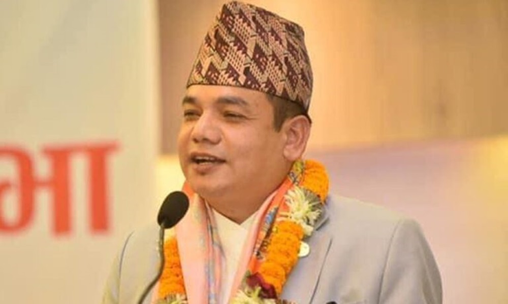 बद्री मैनाली